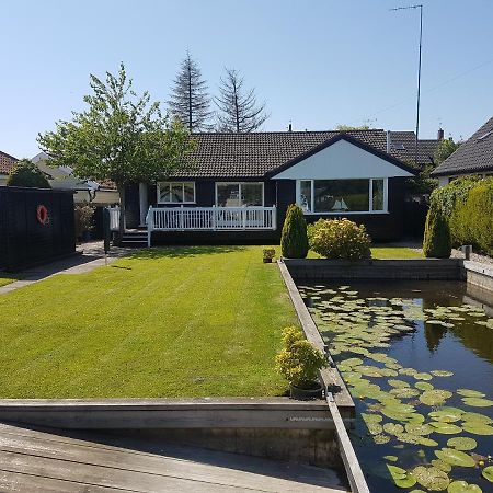 The Willows Wroxham Bagian luar foto